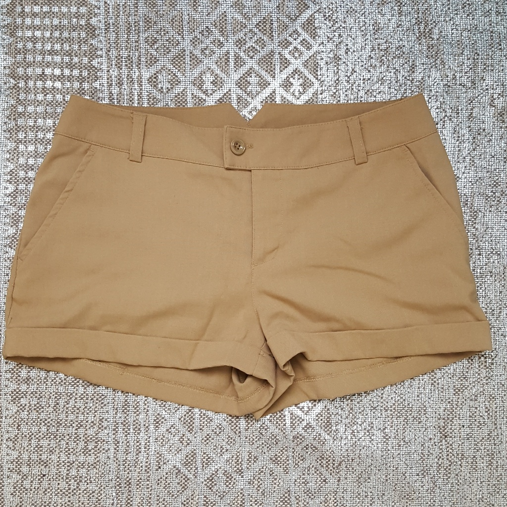 Divided Shorts B3